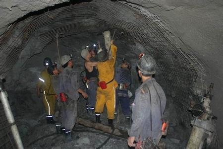 阿尔山工程爆破中的危险因素分析以及应对工程爆破危险的措施