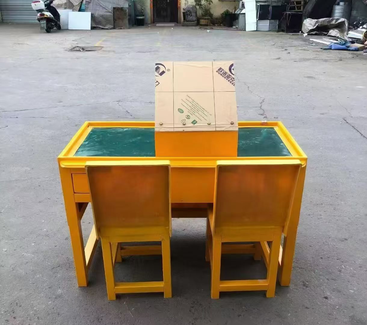 阿尔山防静电导通桌井下煤矿火工品发放桌：危险品流转的安全守护者